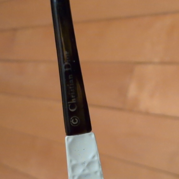 Dior Sunglasses/ Lunettes de Soleil - Picture 4 of 4